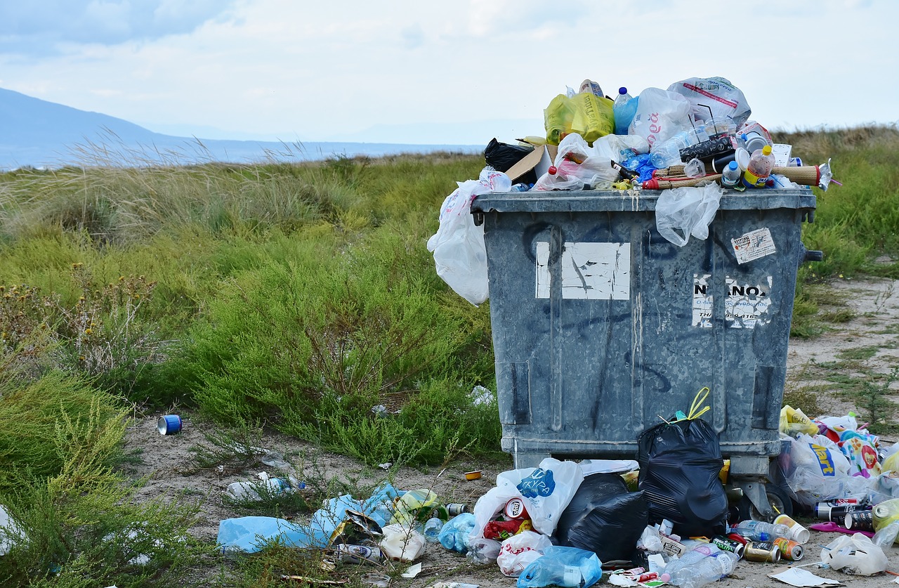 nos poubelles débordent à mesure que nous sur-consommons tout type d'objets